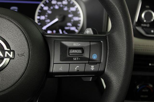 Certified 2024 Nissan Rogue SV FWD image 27