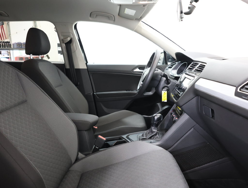 Used 2020 Volkswagen Tiguan S FWD image 21