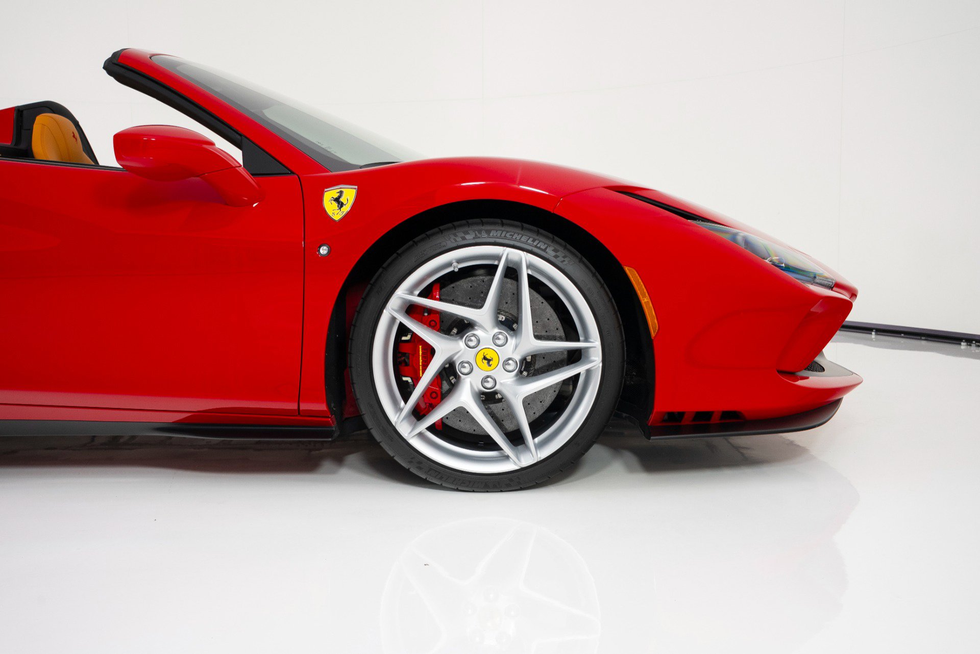 Used 2021 Ferrari F8 Tributo image 15