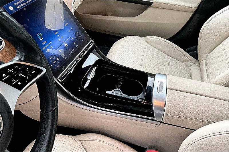 Used 2024 Mercedes-Benz C 300 Sedan image 13