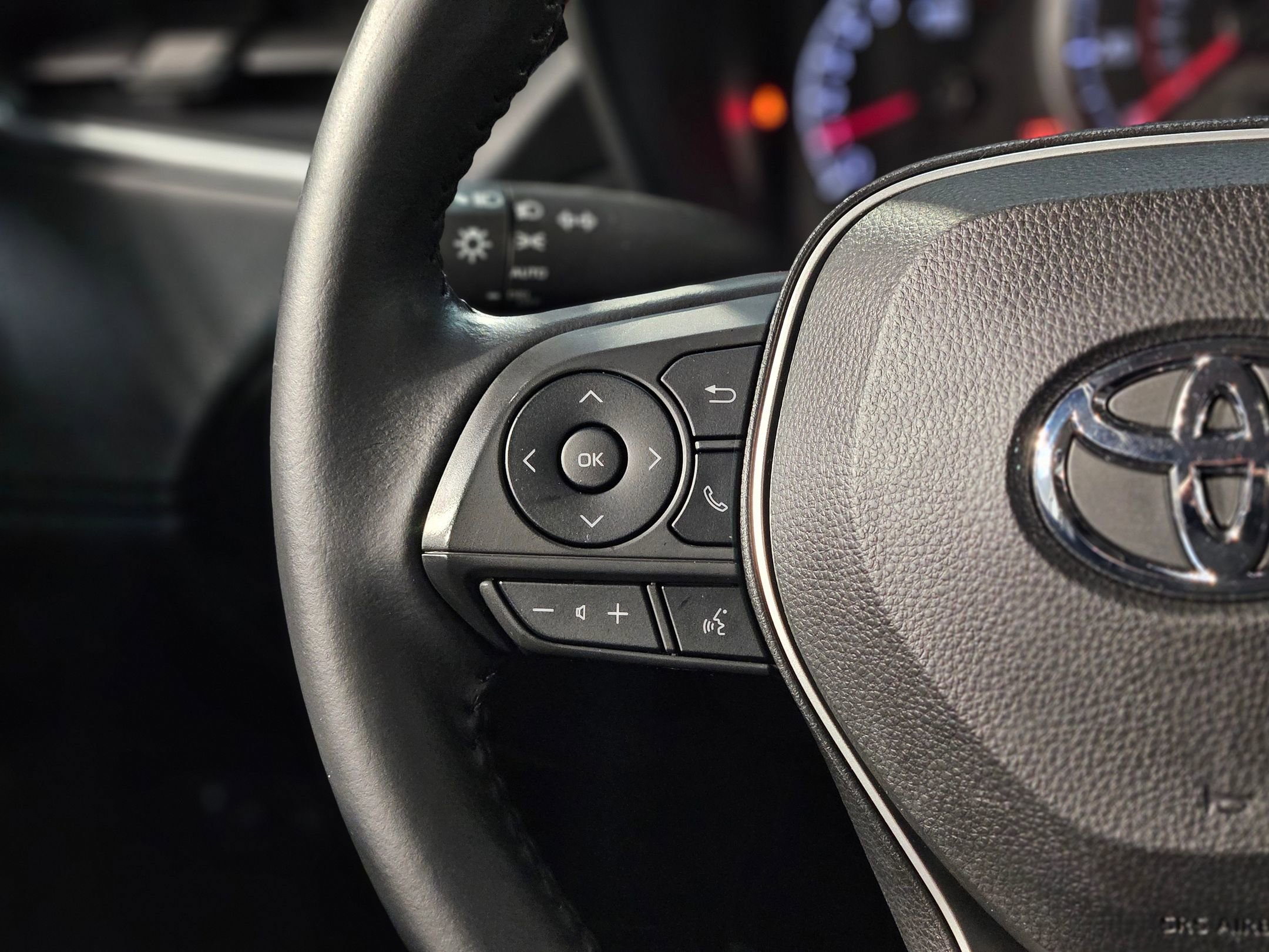 Used 2022 Toyota Corolla Cross LE image 27