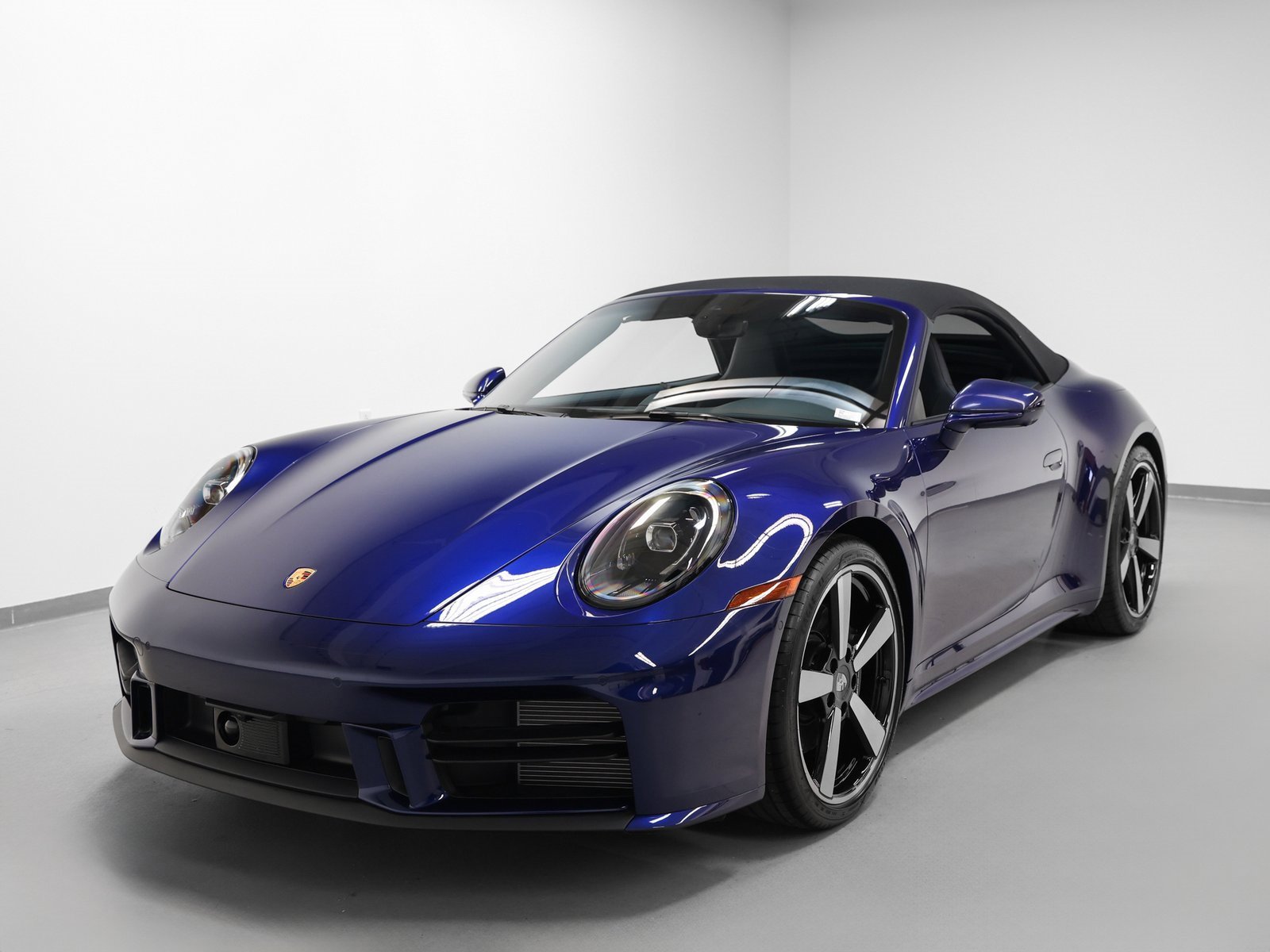 Used 2025 Porsche 911 Carrera image 8
