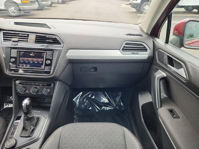 Used 2019 Volkswagen Tiguan S w/ Driver Assistance Package AWD/4WD image 23