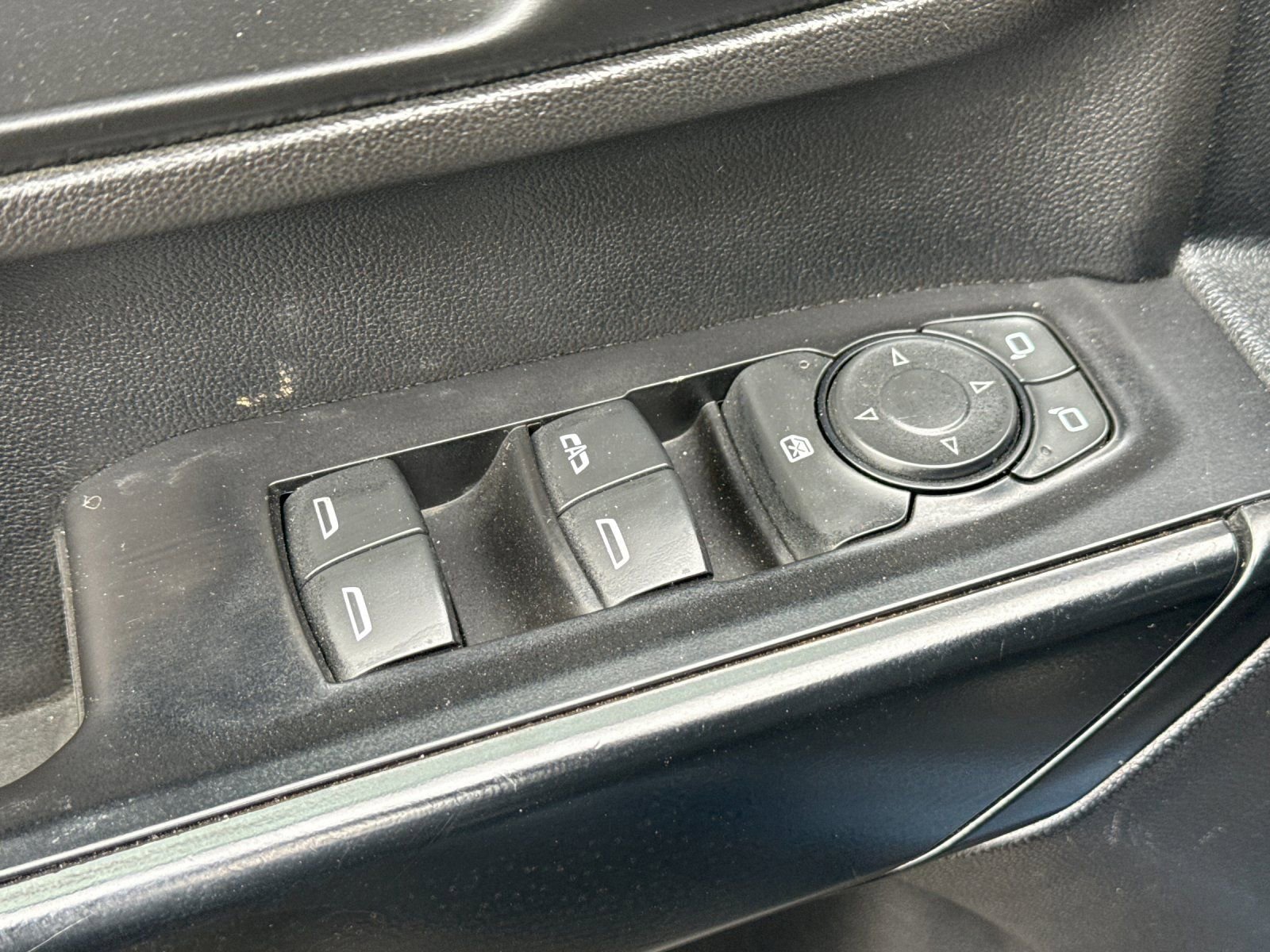 Used 2021 GMC Sierra 2500 SLE image 11