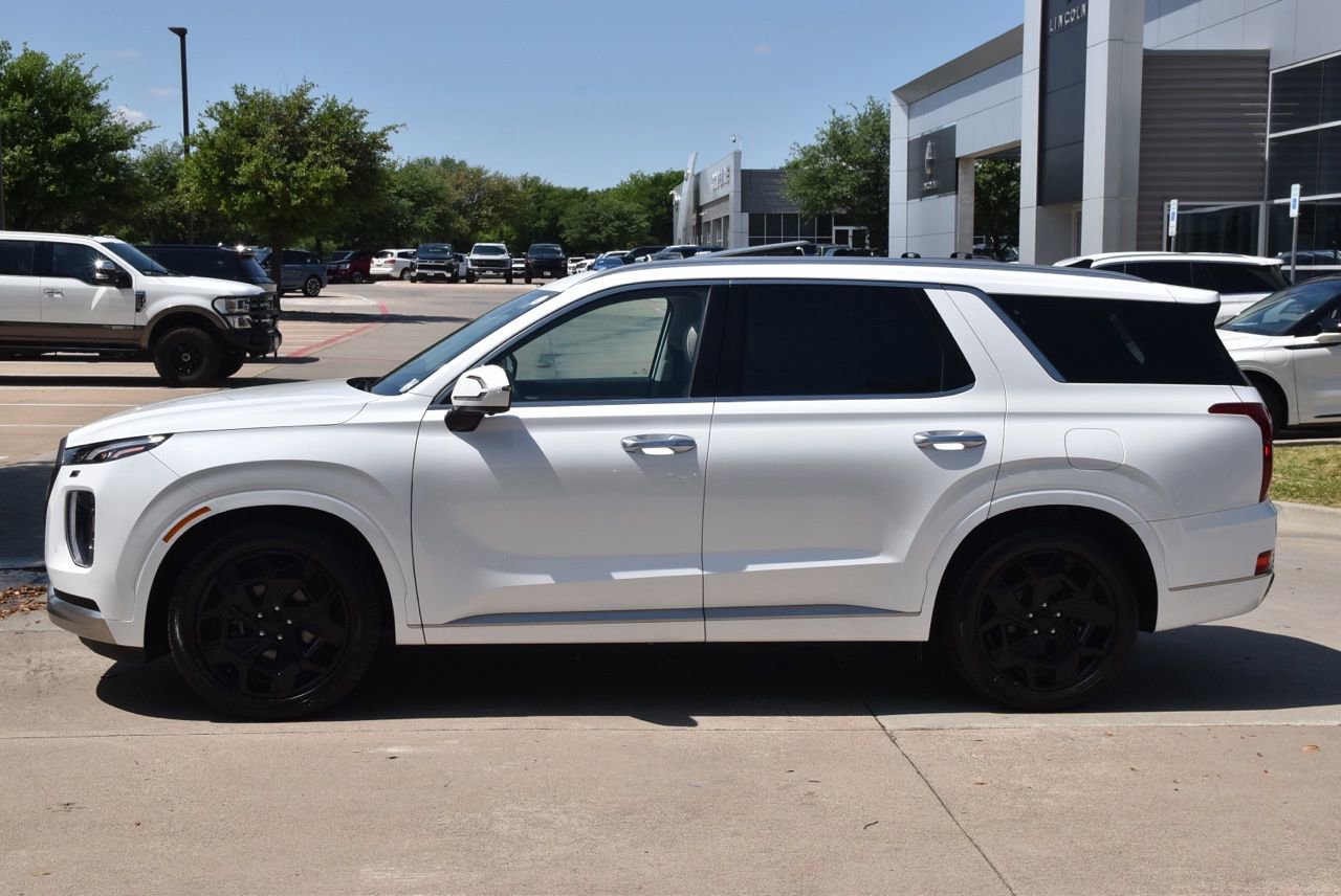 Used 2022 Hyundai Palisade Calligraphy image 12