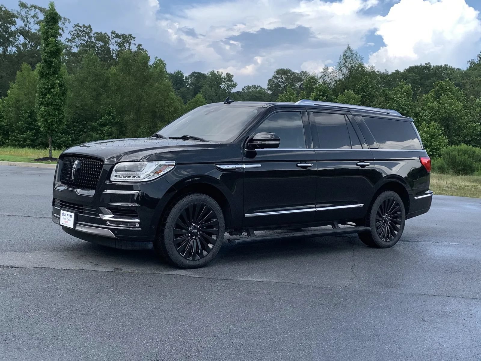 Used 2018 Lincoln Navigator L Reserve w/ Technology Package AWD/4WD image 3