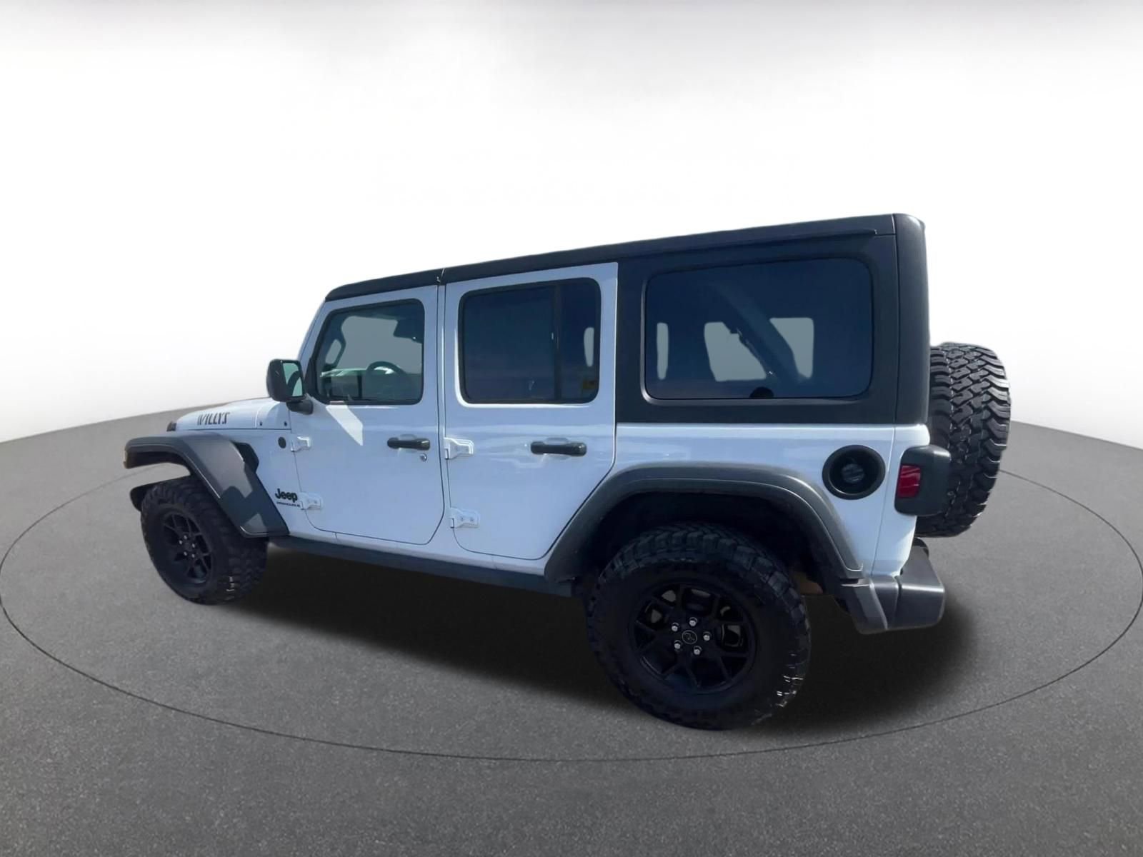 Used 2025 Jeep Wrangler Unlimited Sport AWD/4WD image 10