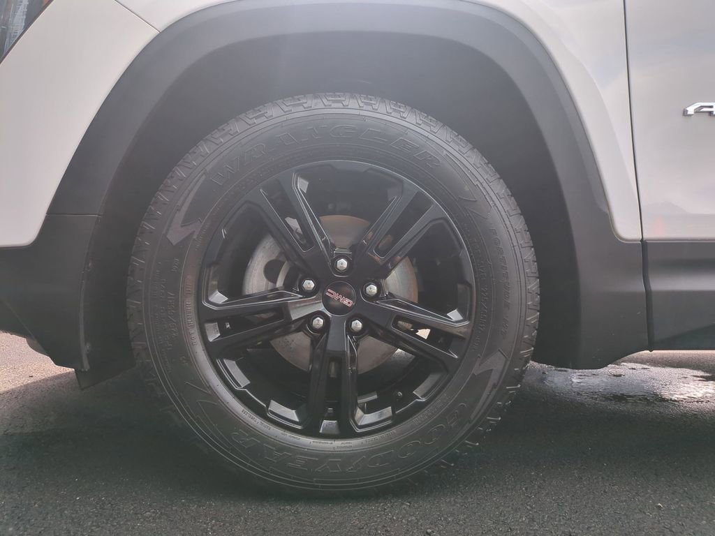Used 2023 GMC Terrain AT4 w/ Infotainment Package II AWD/4WD image 30