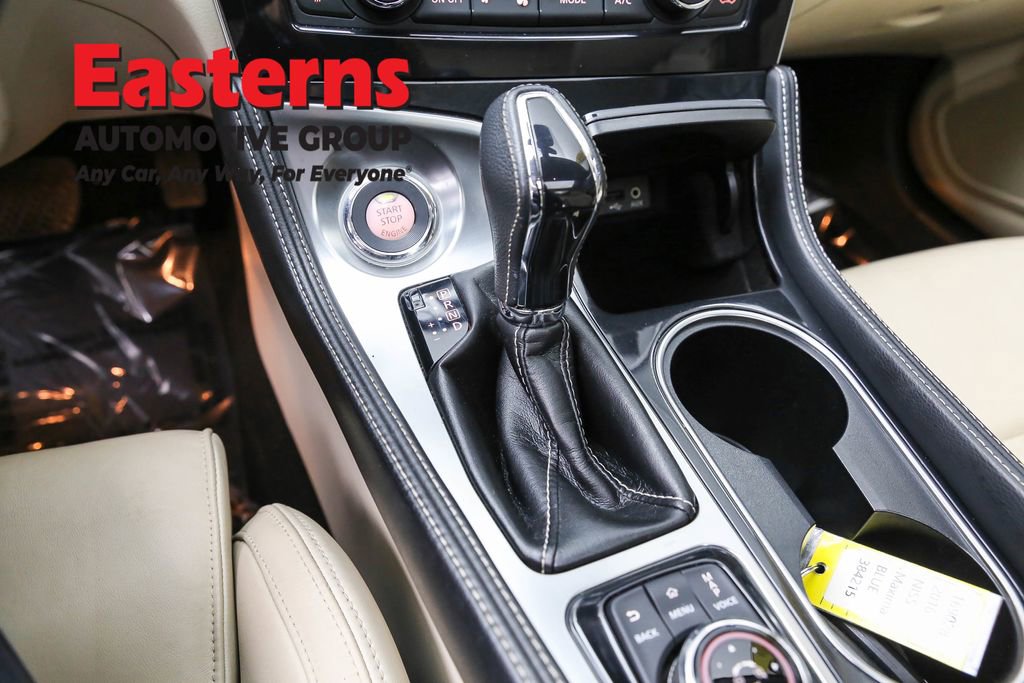 Used 2016 Nissan Maxima Platinum w/ Interior Lighting Package image 13