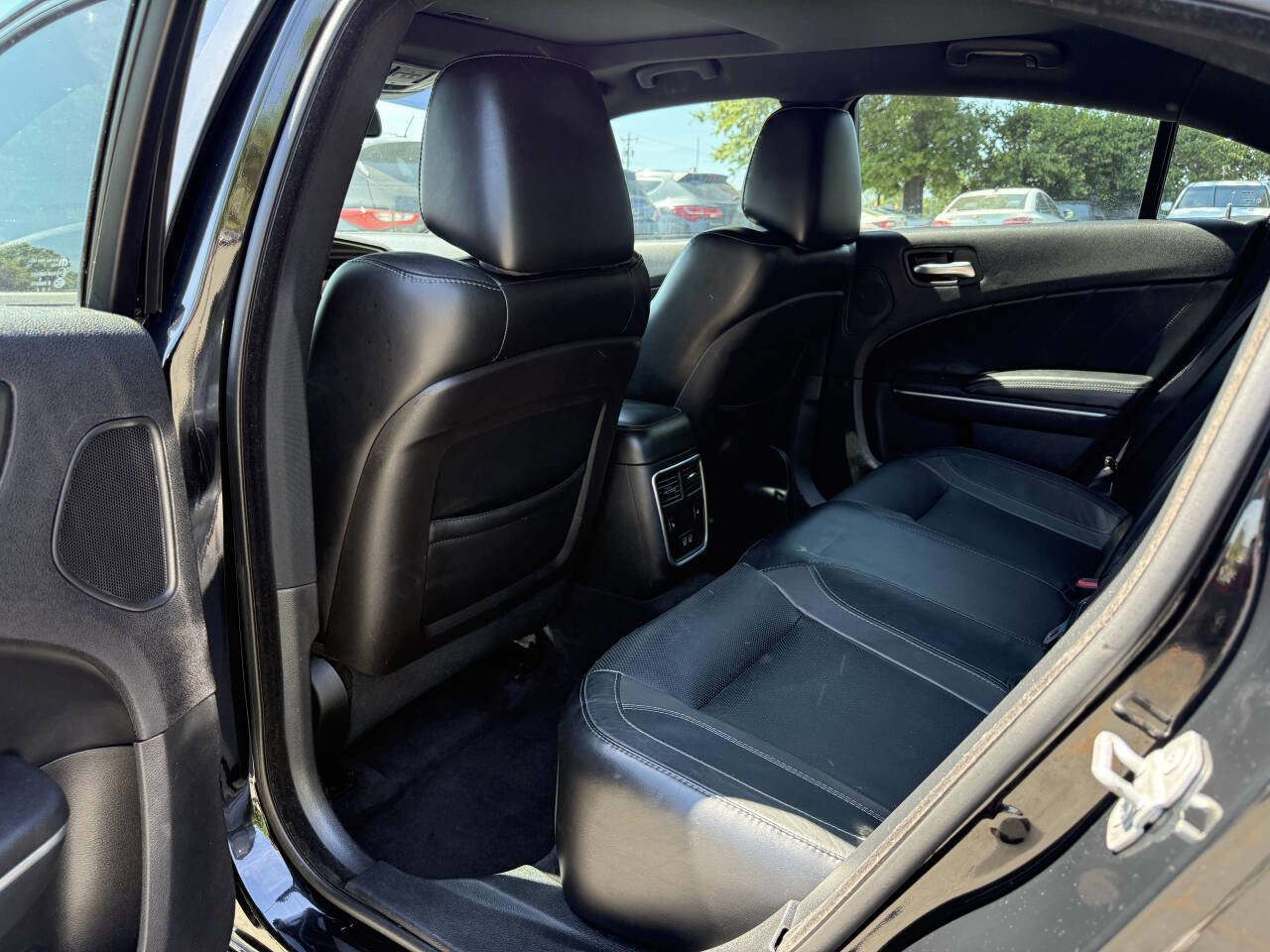 Used 2015 Dodge Charger SXT w/ AWD Plus Group image 10