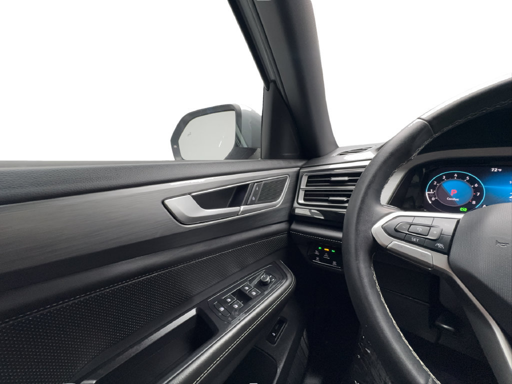 Used 2024 Volkswagen Atlas Cross Sport SE FWD image 42