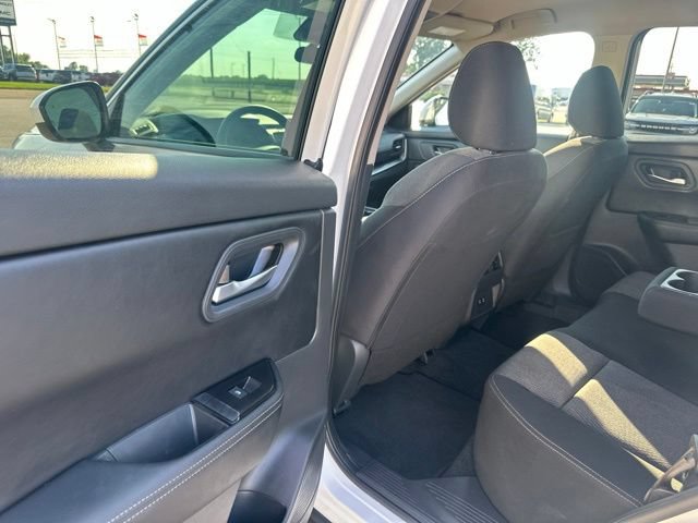 Used 2026 Nissan Rogue SV FWD image 26