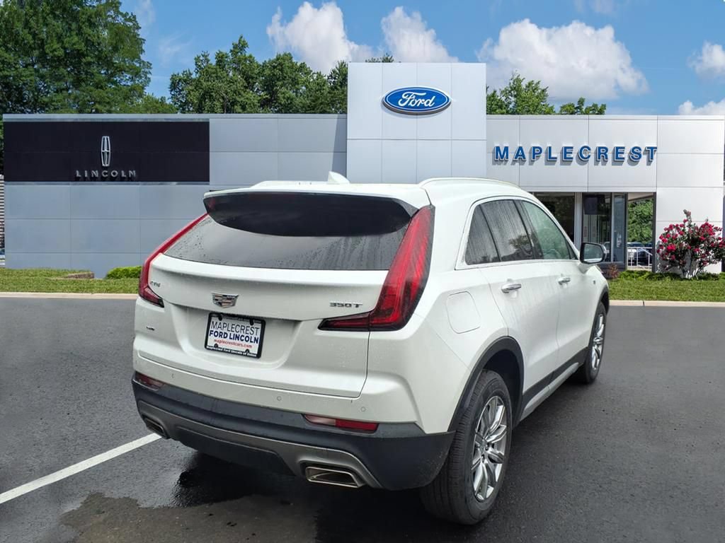 Used 2022 Cadillac XT4 Premium Luxury w/ Enhanced Visibility Package AWD/4WD image 4