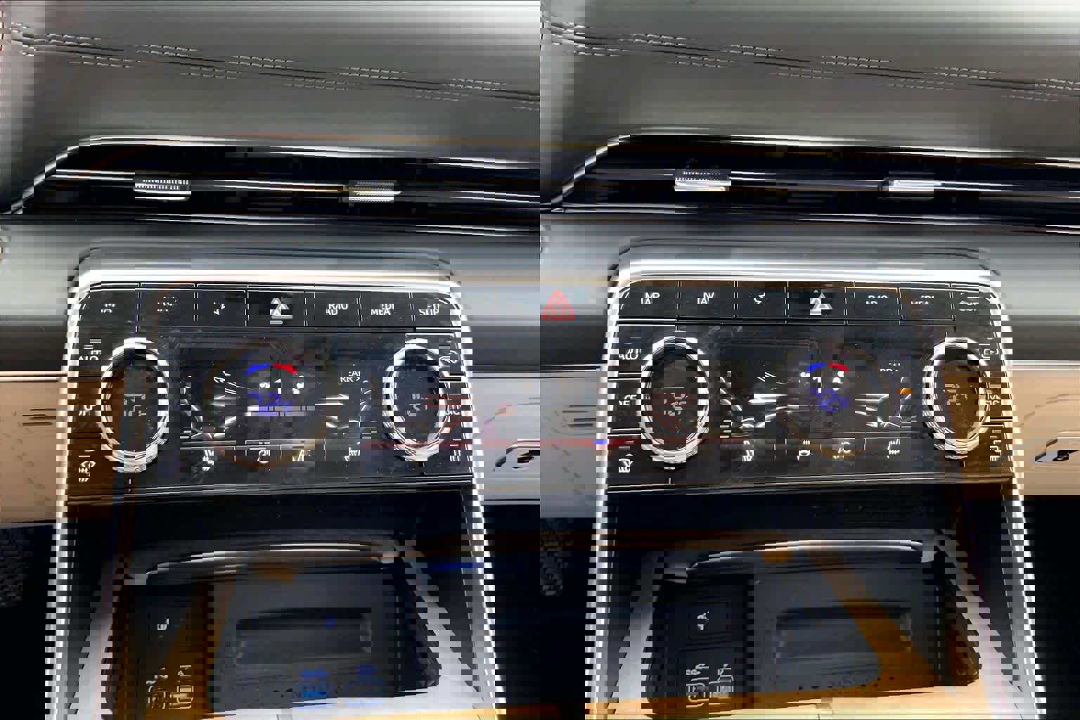 Used 2024 Genesis GV80 2.5T AWD/4WD image 33