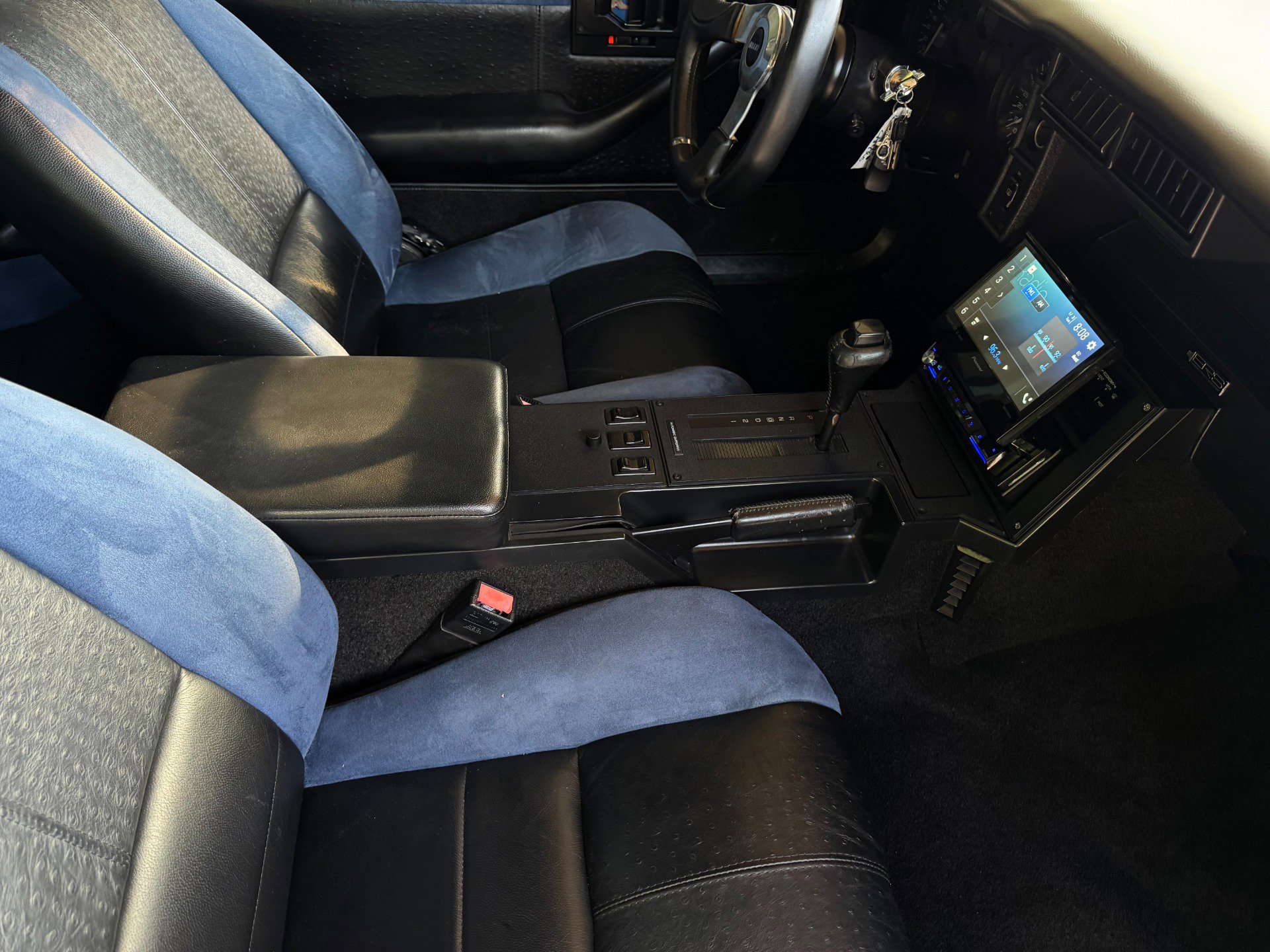 Used 1989 Chevrolet Camaro IROC-Z RWD image 21