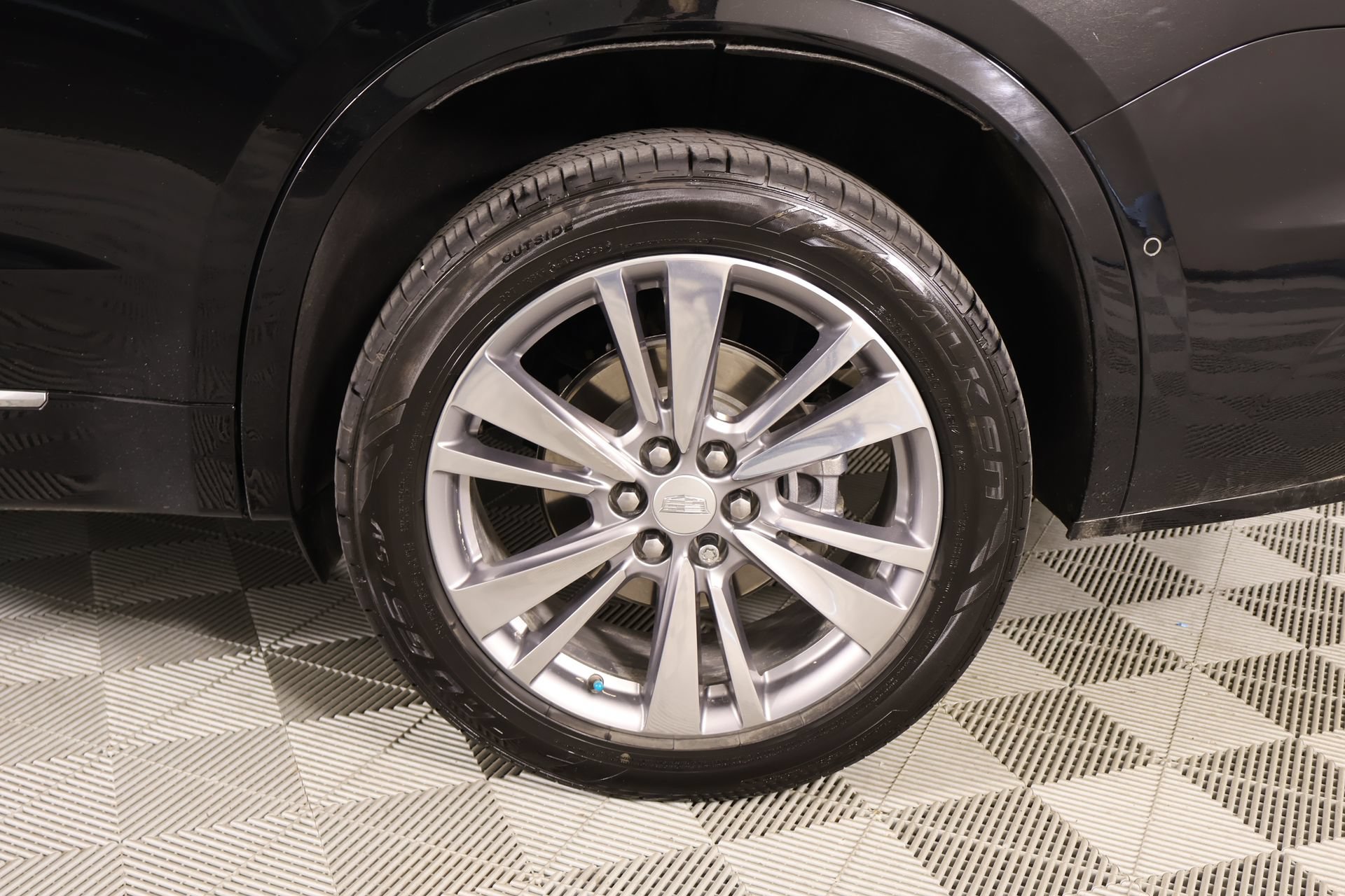 Used 2023 Cadillac XT6 Premium Luxury w/ Technology Package AWD/4WD image 20