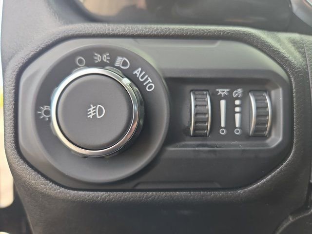 Used 2022 Jeep Wrangler Unlimited Sport image 27