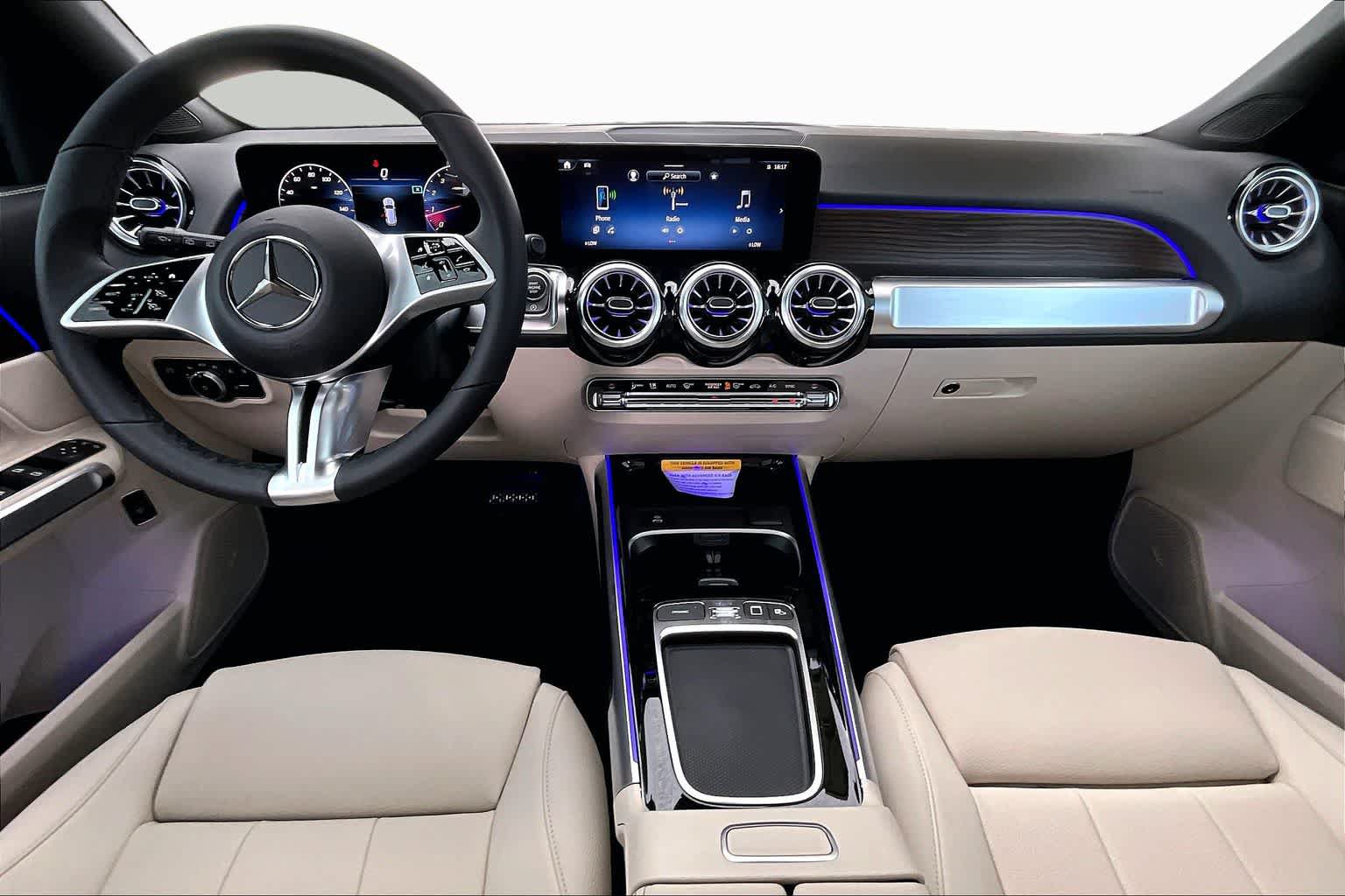 New 2026 Mercedes-Benz GLB 250 image 8