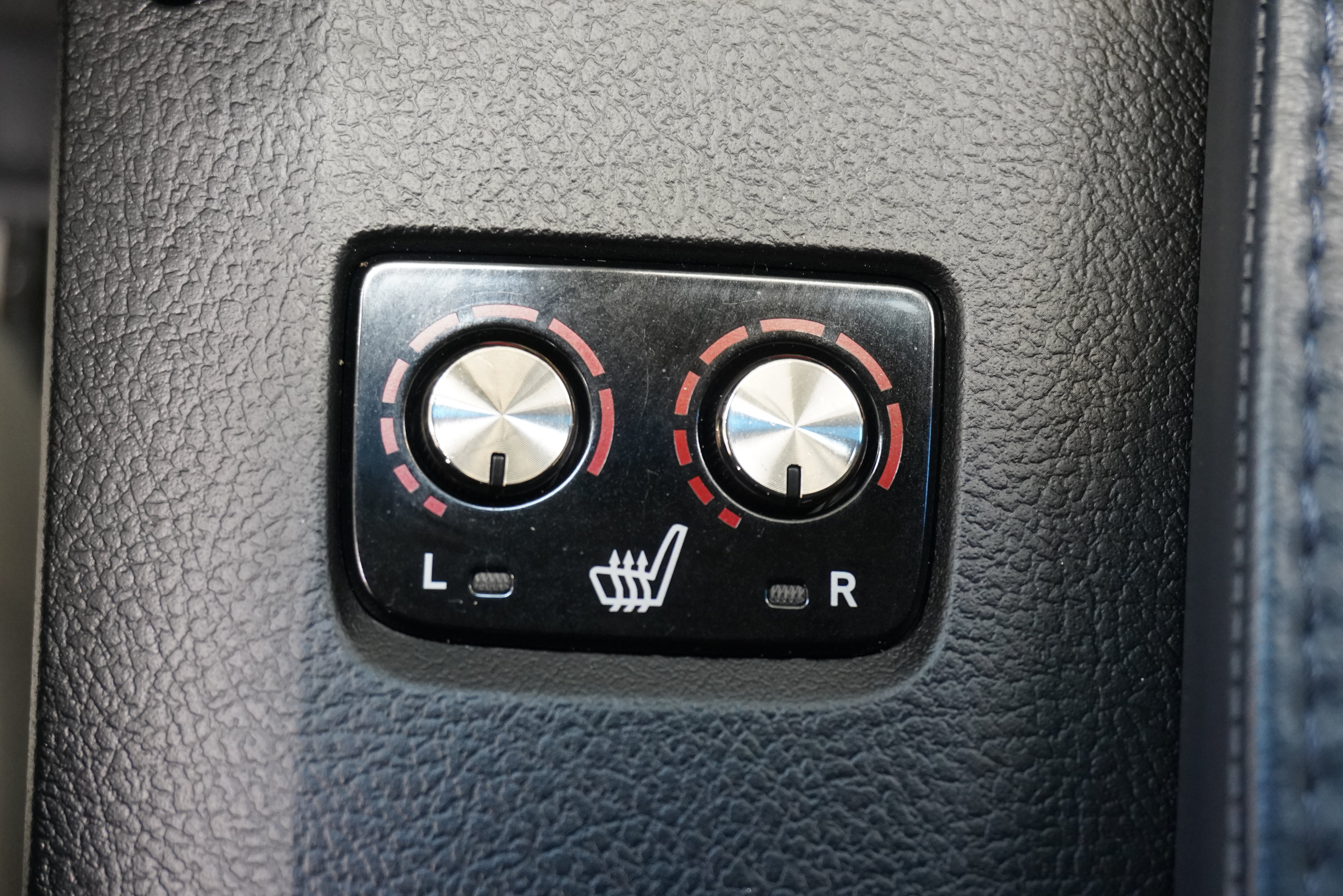 Used 2014 Toyota Avalon XLE Premium FWD image 22