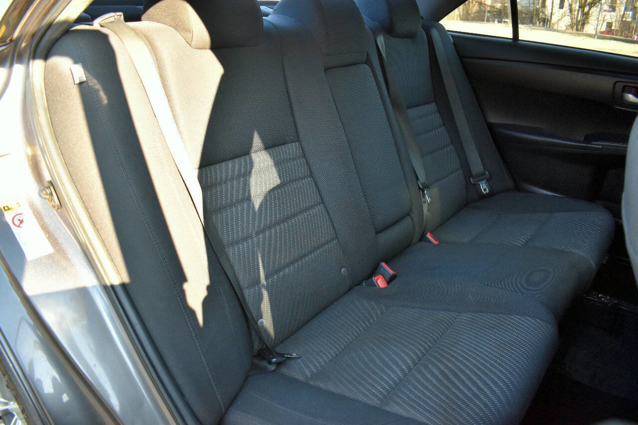 Used 2015 Toyota Camry LE FWD image 15