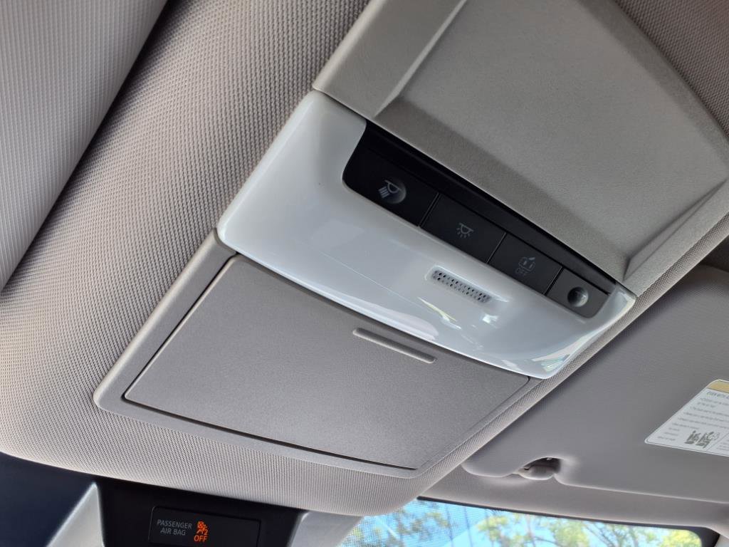 New 2026 Nissan Rogue S image 23