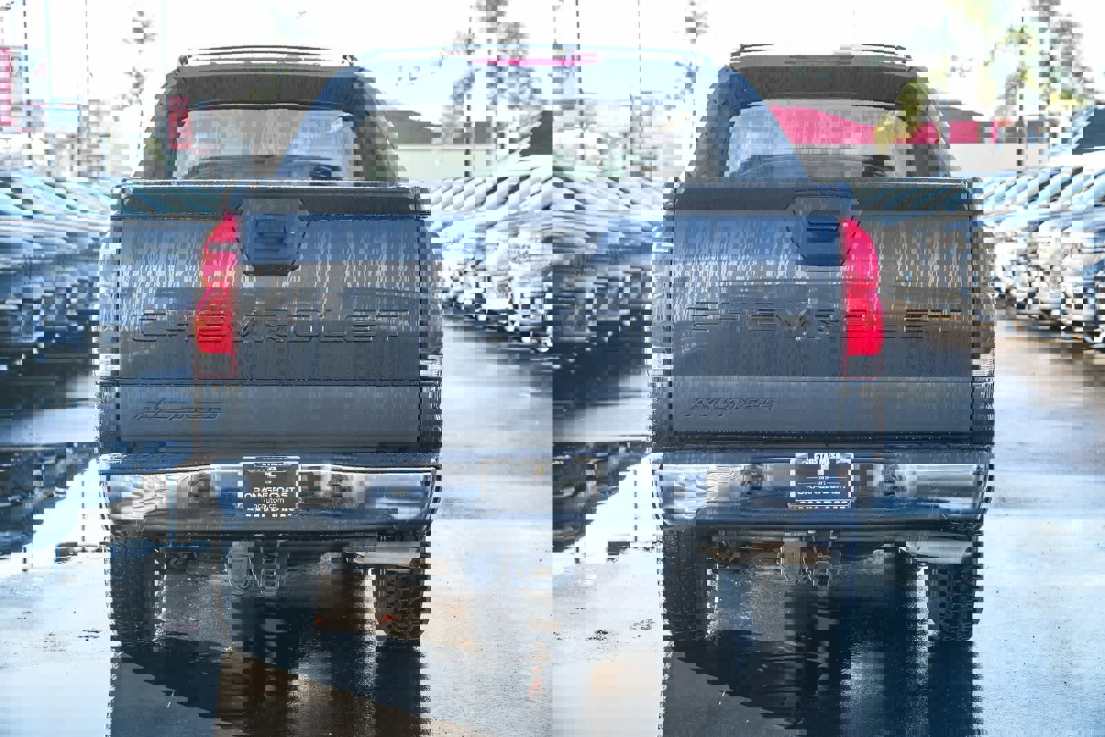 Used 2005 Chevrolet Avalanche Z71 w/ Sun And Sound Package image 4