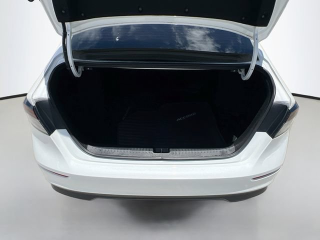 Used 2025 Honda Accord SE image 29
