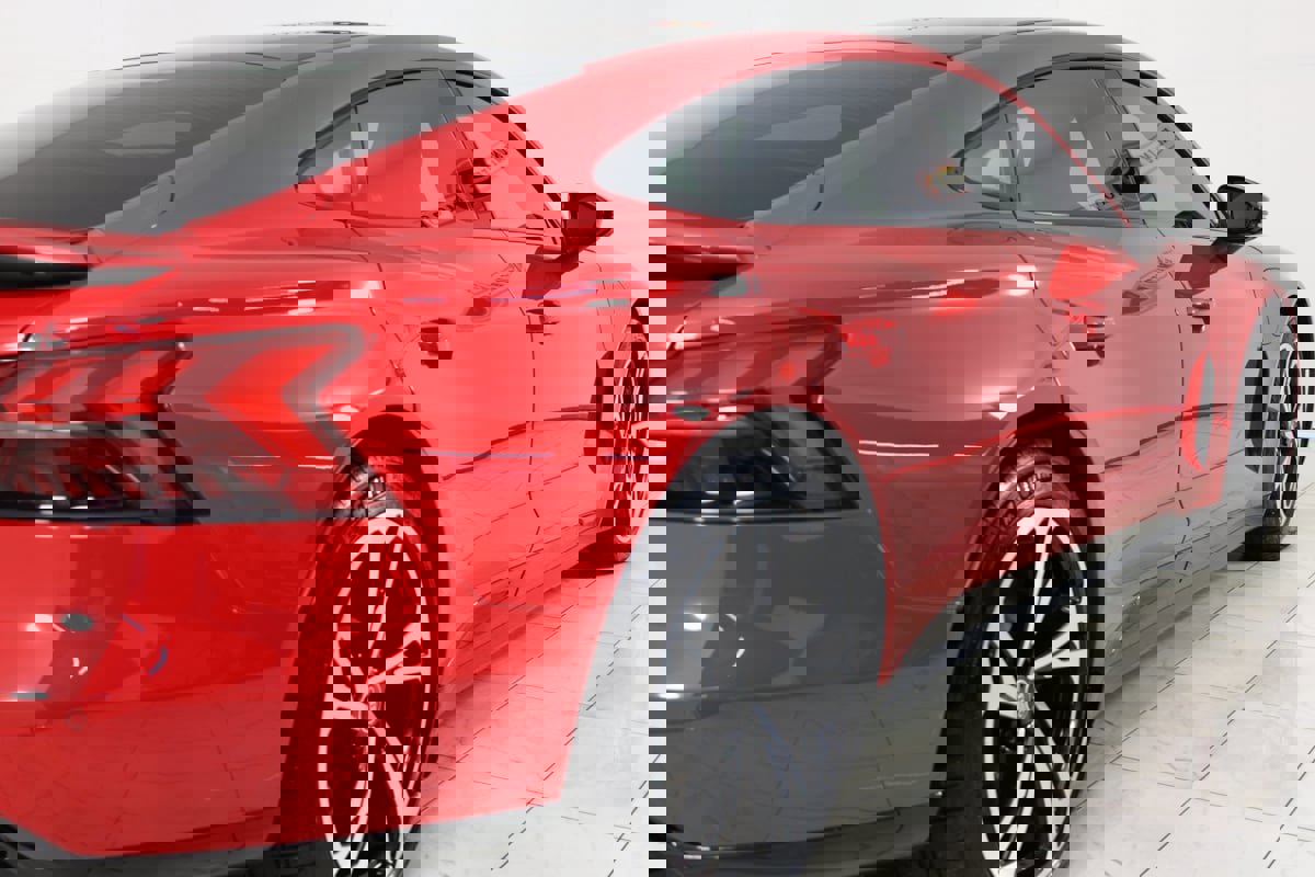 Used 2022 Audi e-tron GT Prestige image 44