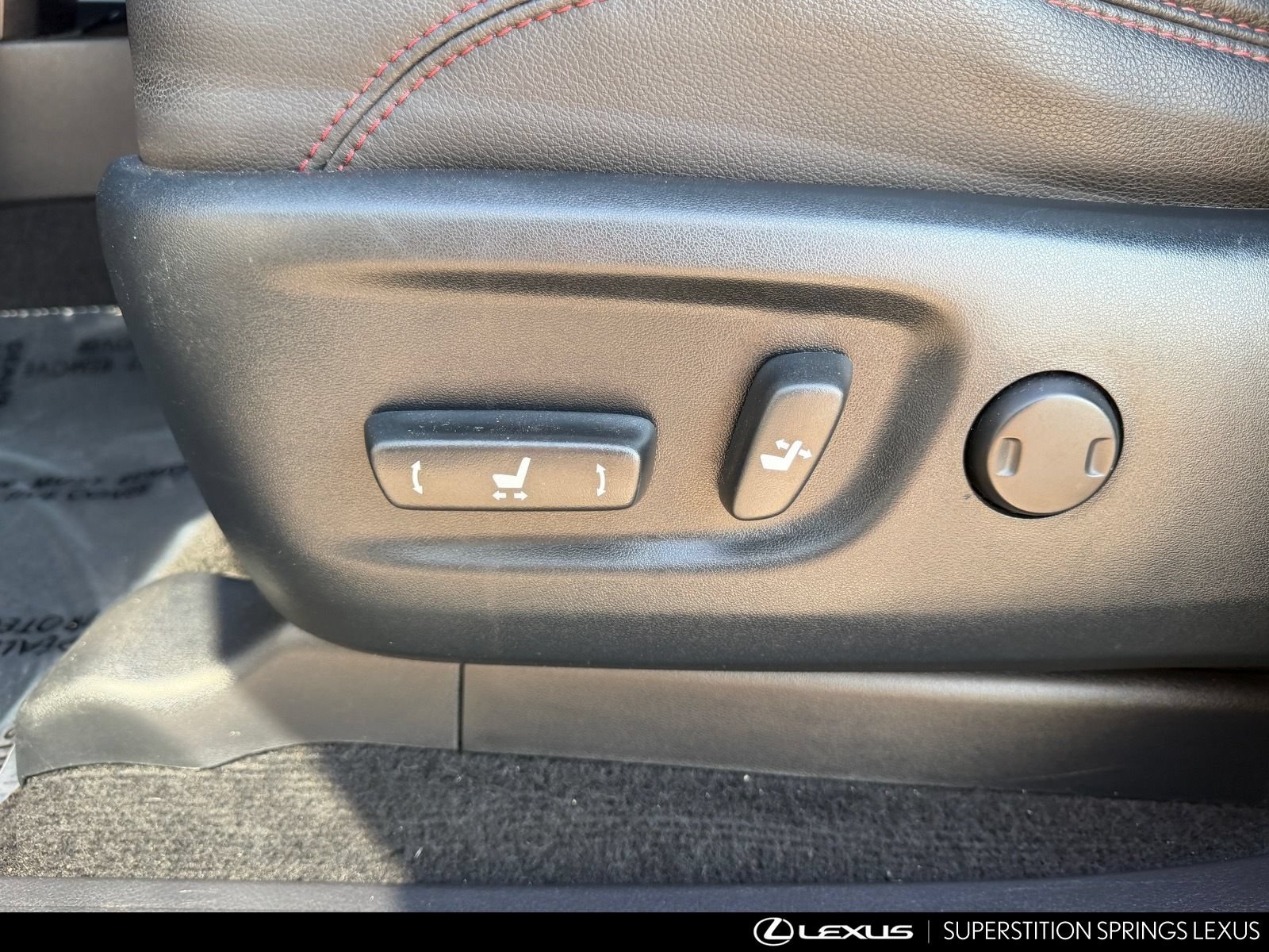 Used 2021 Toyota 4Runner Venture AWD/4WD image 12