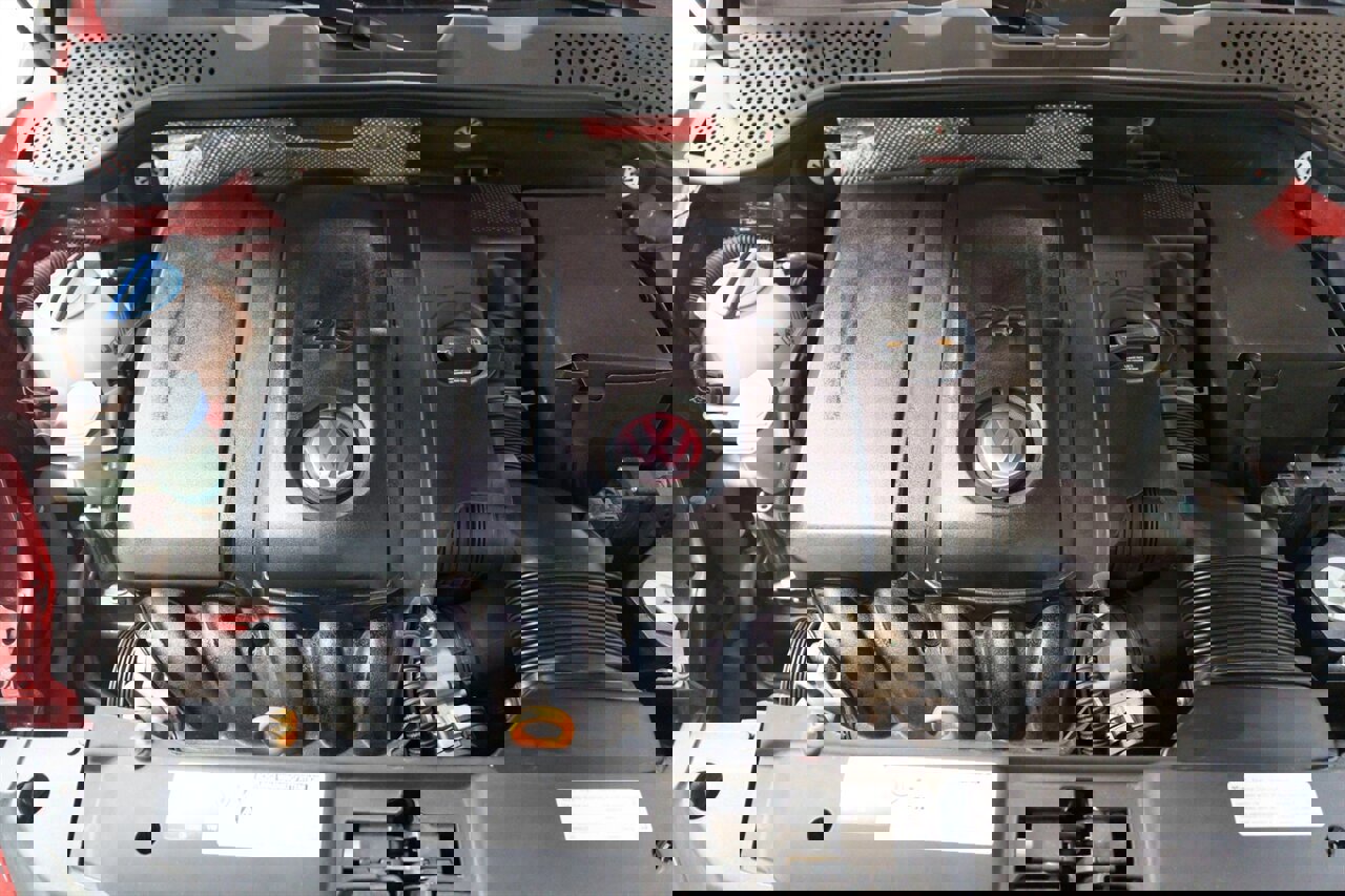 Used 2013 Volkswagen Beetle 2.5 image 27