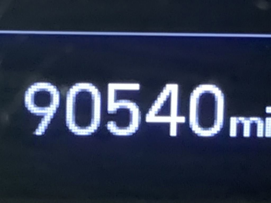 Used 2019 Hyundai Santa Fe SE image 31