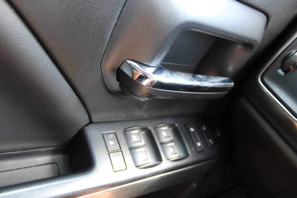 Used 2018 Chevrolet Silverado 1500 LT w/ All Star Edition RWD image 42