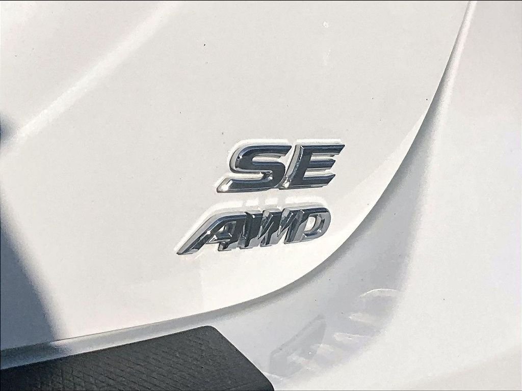 Used 2024 Toyota Camry SE AWD/4WD image 28