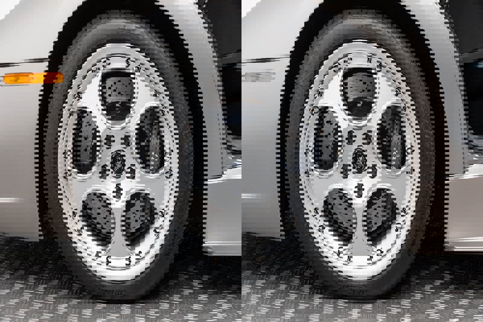 Used 2003 Lamborghini Murcielago Coupe image 8