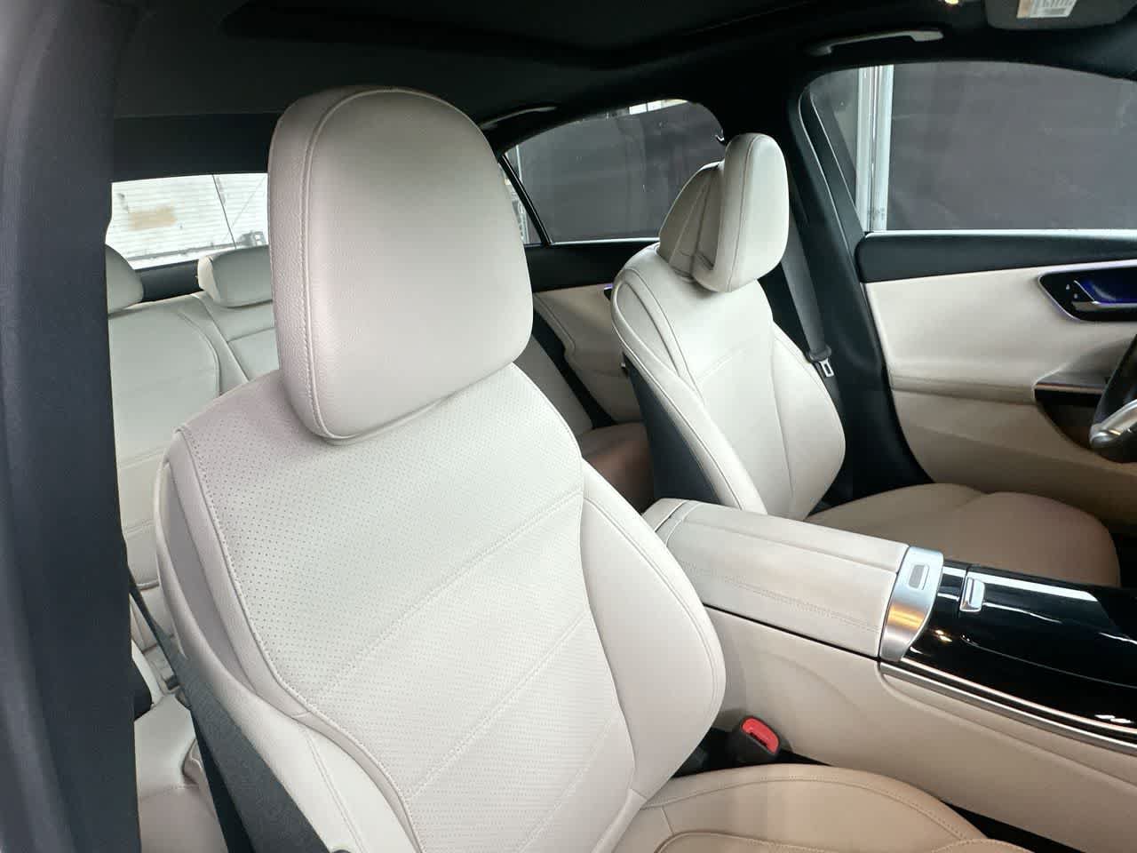 Used 2024 Mercedes-Benz C 300 Sedan image 27