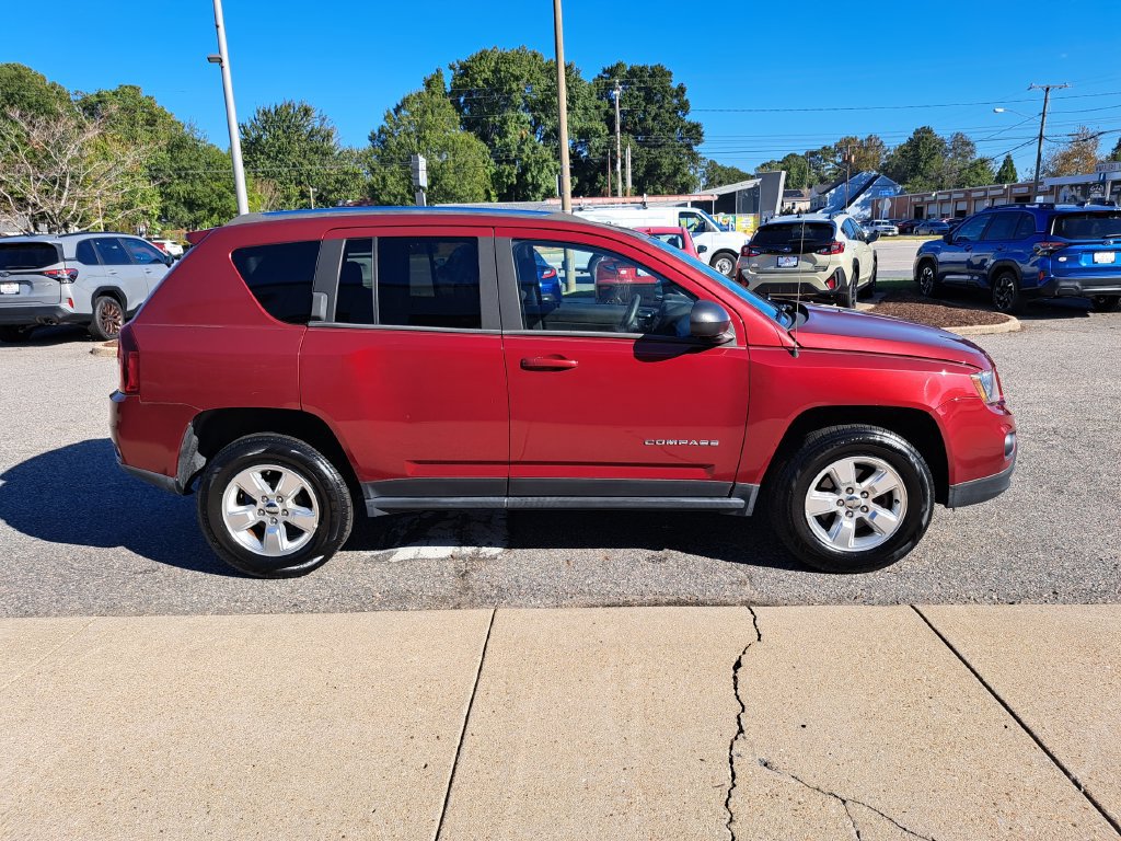 Used 2015 Jeep Compass Sport w/ Power Value Group FWD image 7