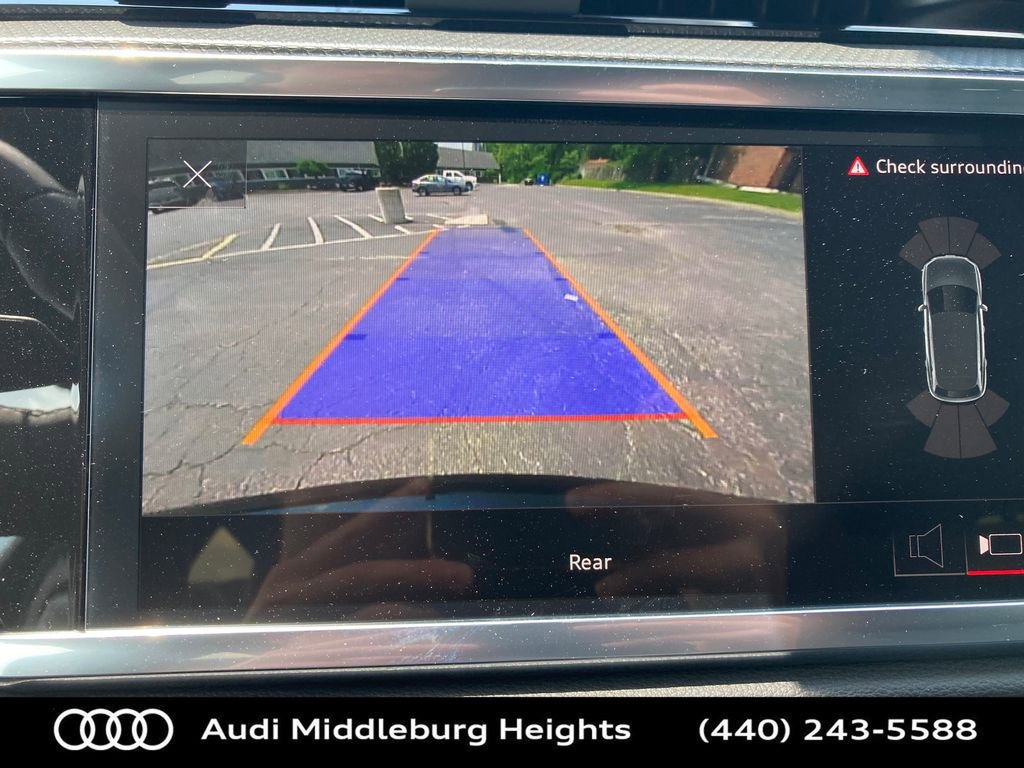 Certified 2025 Audi Q3 2.0T Premium w/ Convenience Package image 39