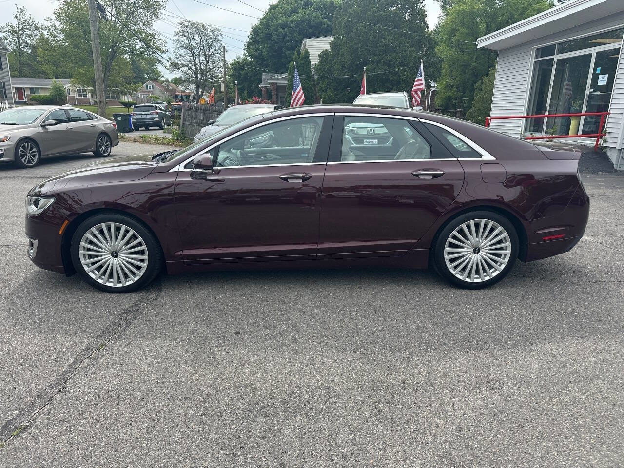 Used 2017 Lincoln MKZ Reserve FWD image 8