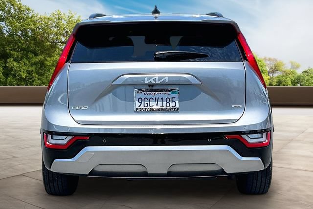 Used 2023 Kia Niro SX Touring FWD image 5