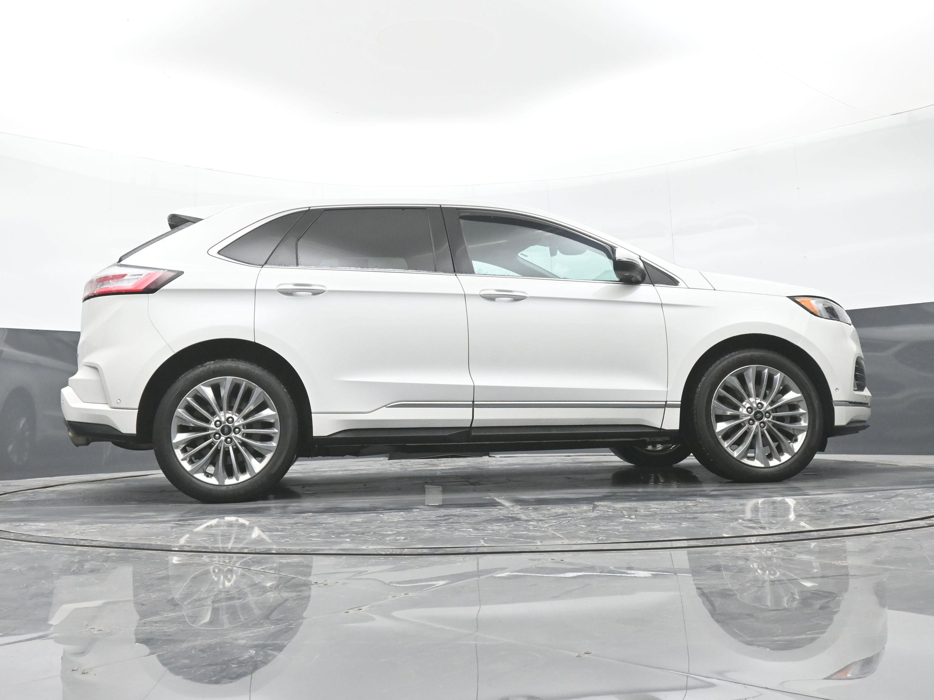 Used 2021 Ford Edge Titanium w/ Equipment Group 301A image 44