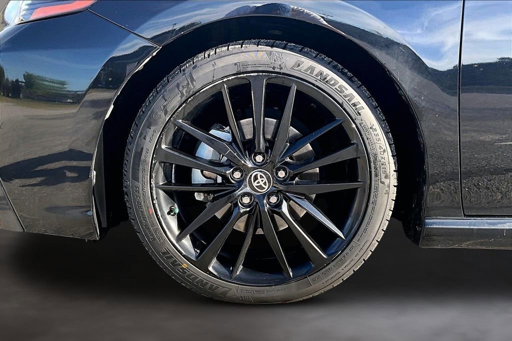 Used 2022 Toyota Camry XSE FWD image 33