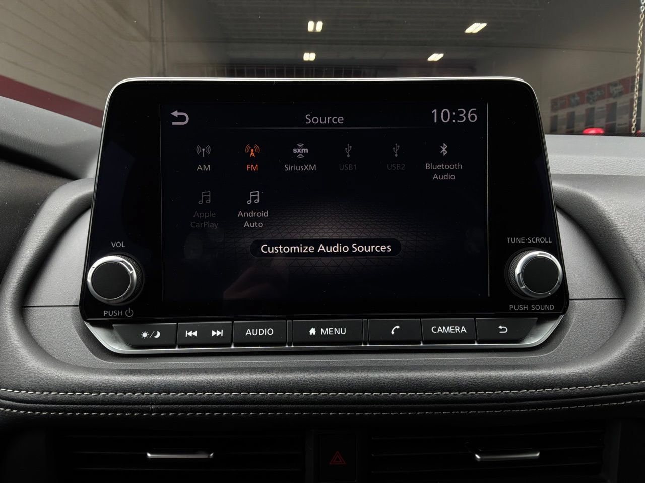 Used 2025 Nissan Rogue SV FWD image 33