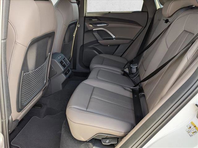 New 2025 Audi Q5 Premium Plus image 16