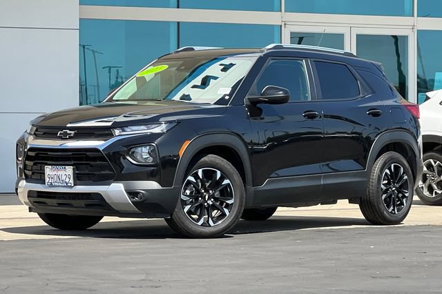 Used 2023 Chevrolet TrailBlazer LT w/ Convenience Package FWD image 8