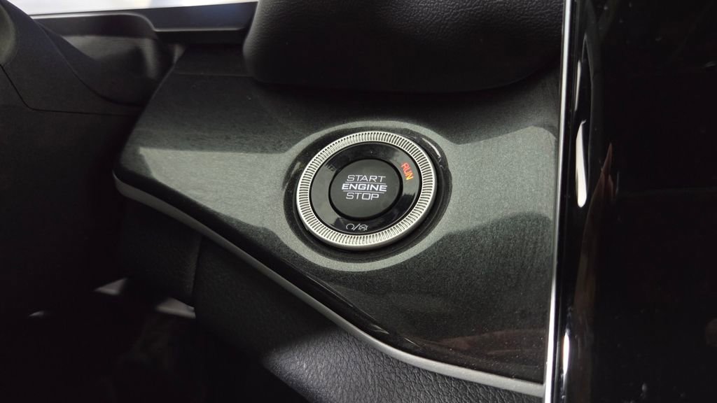 Used 2023 Jeep Grand Cherokee Altitude image 21