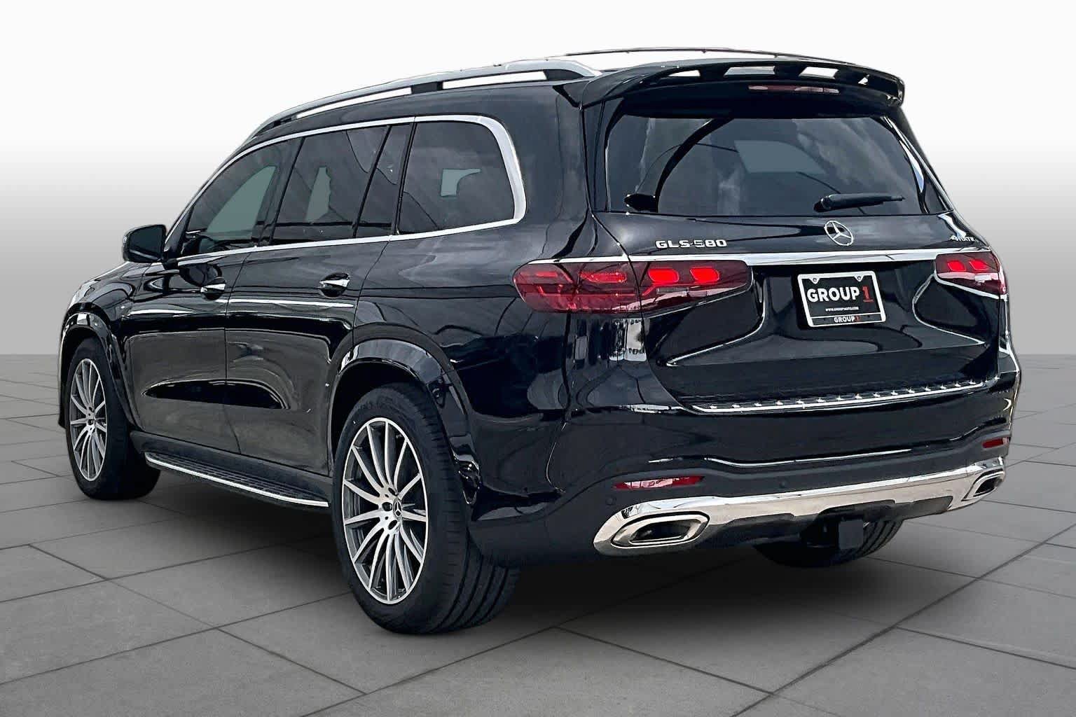 New 2026 Mercedes-Benz GLS 580 4MATIC image 4