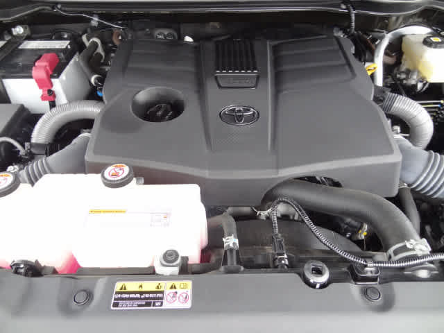 Used 2024 Toyota Tundra SR5 w/ SR5 Premium Package AWD/4WD image 42