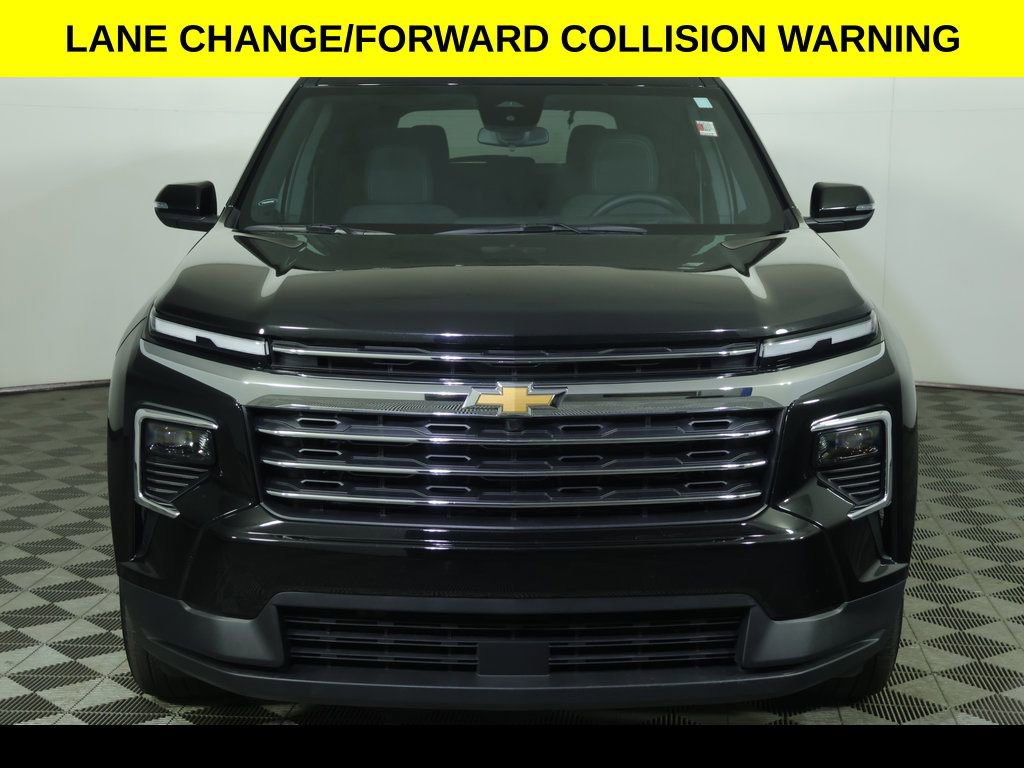 Used 2025 Chevrolet Traverse LT image 10