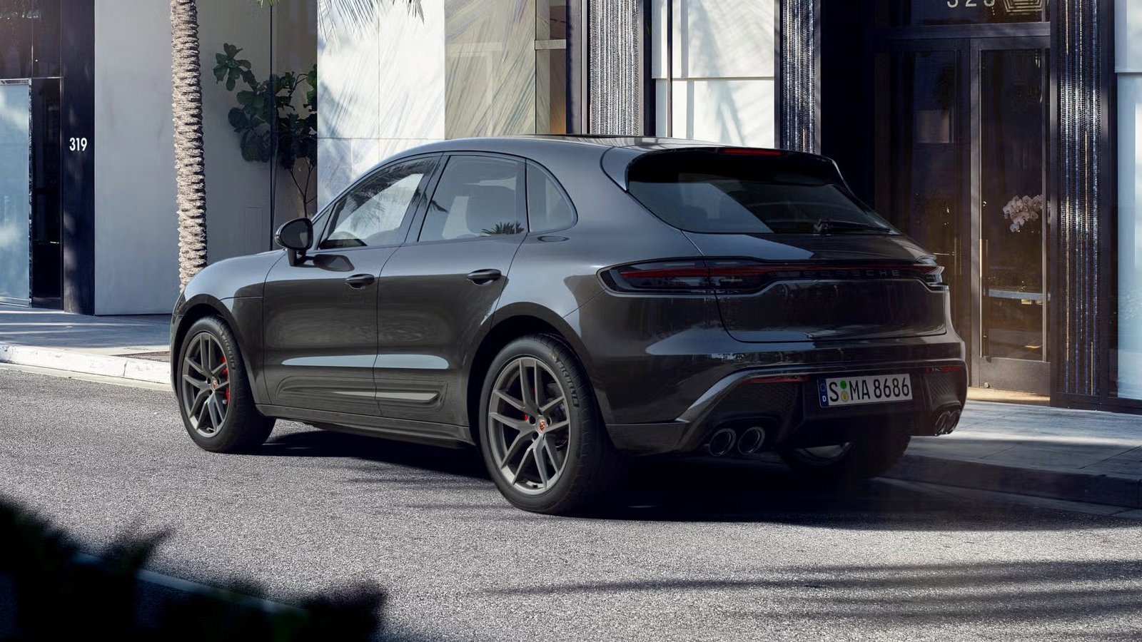 Certified 2022 Porsche Macan S image 3