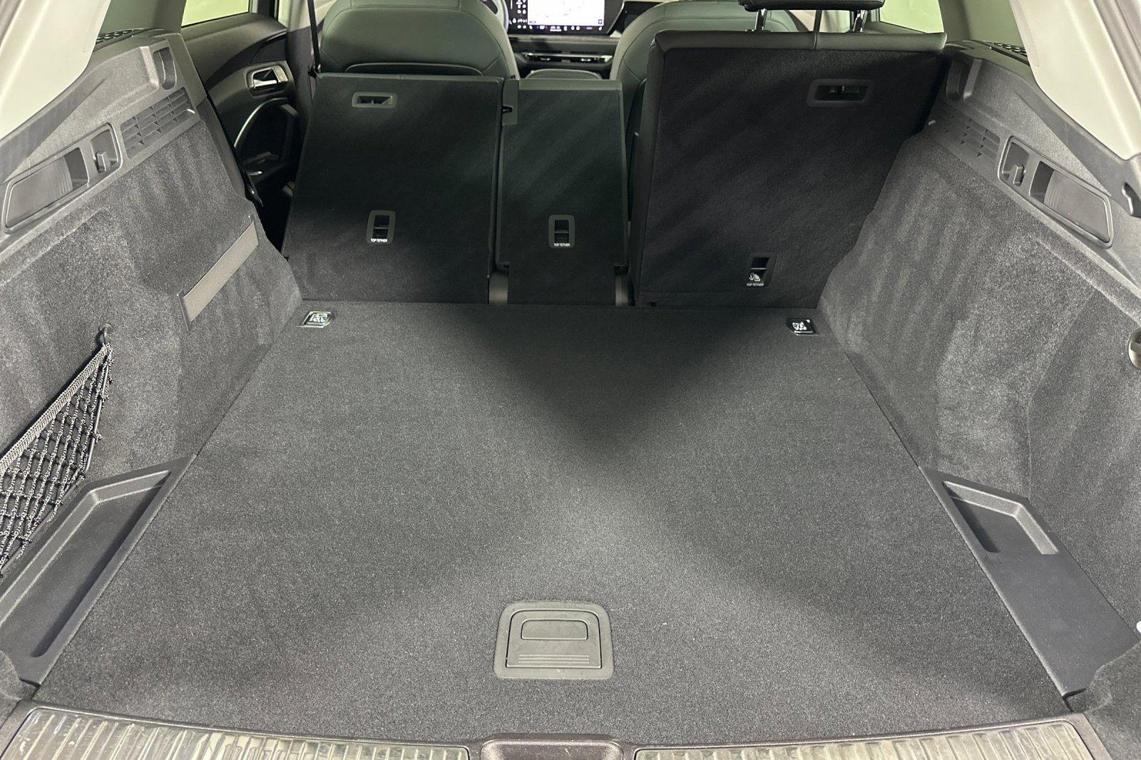 Used 2025 Audi Q5 Premium w/ Convenience Package image 14